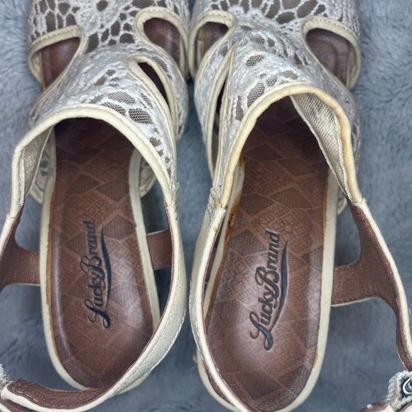 Lucky brand 5 inch wedges - size 7 1/2 - Picture 2 of 4